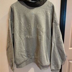 Men’s ESSENTIAL Gray Sweater